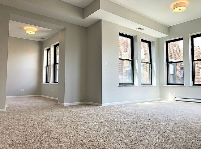 Photo of 4549 S Michigan Ave Apt 3, Chicago, IL