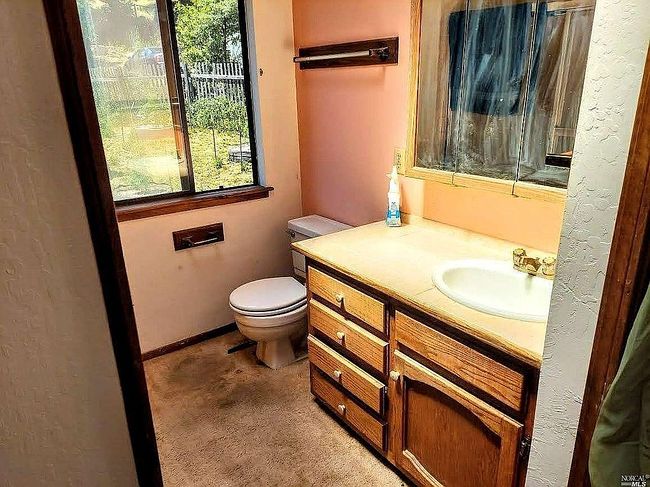 Photo of 27331 Oriole Dr, Willits, CA