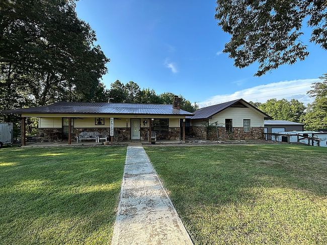 Photo of 173 Hill Chapel Rd, Baldwyn, MS