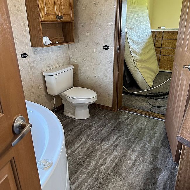 Additional photo 2 of property located at 59610 E 210th Rd