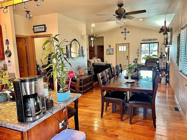 Photo of 112 College Park Cir, Gillette, WY