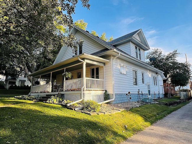 Image of 691 5th St
