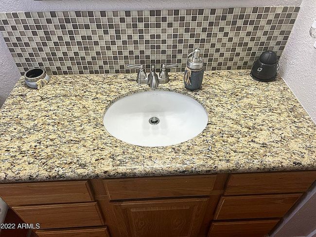 Image of 1624 N Circle I Rd