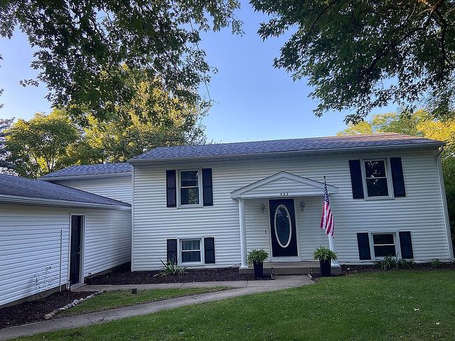 Photo of 582 W Tuttle Rd