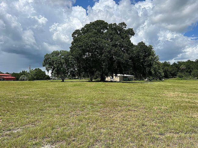 Photo of 18546 Ne 5th Terrace Rd, Citra, FL