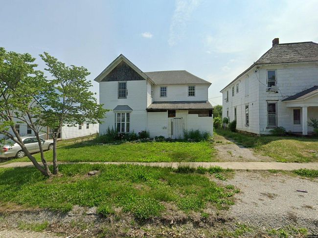 Image of 916 Kumler St