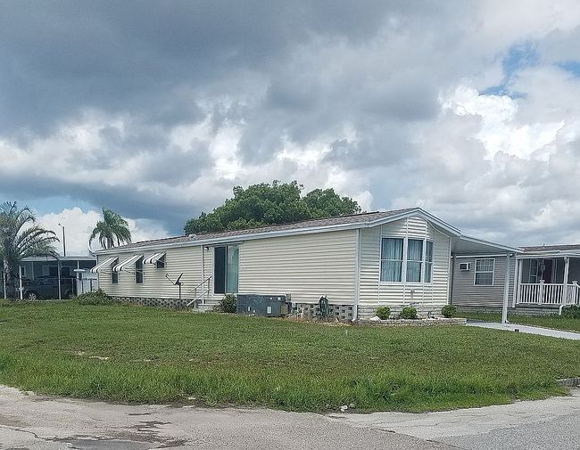 Photo of 2327 Prestige Dr, Holiday, FL