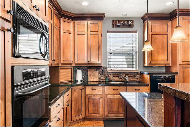 Photo of 341 W Posies Dr, Garden City, UT
