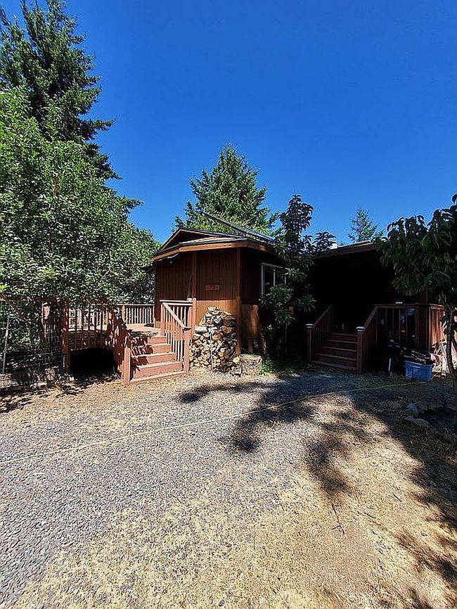 Photo of 16460 Walker Lake Rd, Willits, CA