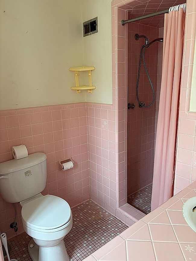 Image of 16699 Romulus Rd