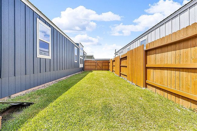 Photo of 149 Landing Ln, Pearland, TX
