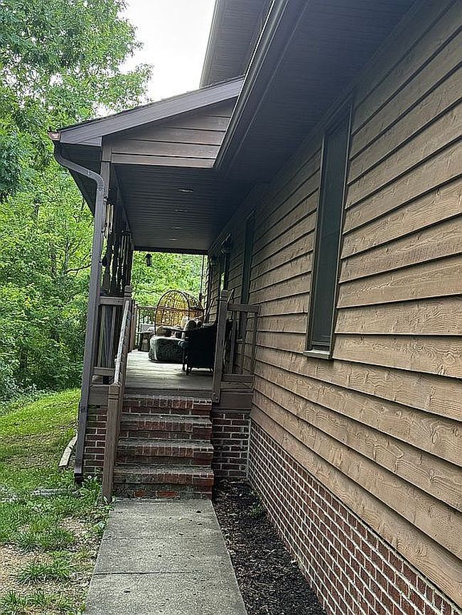 Image of 201 Pebble Dr