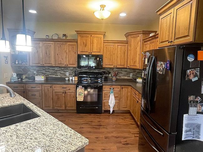 Photo of 240 N Pond Dr, Jackson, MN