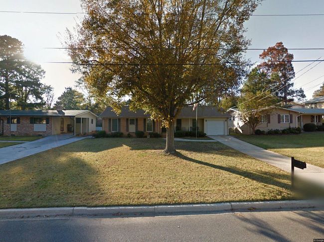 Image of 412 Redwood St