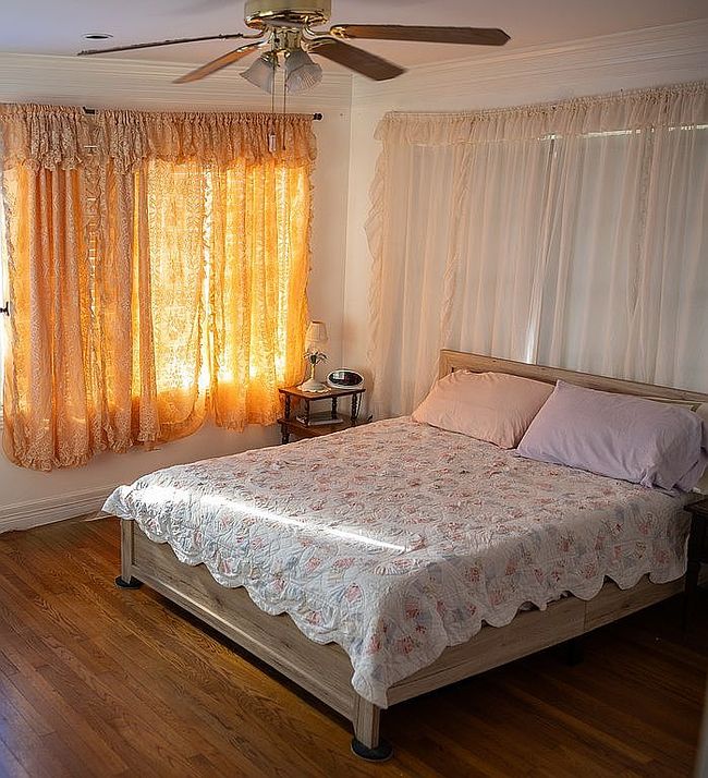 Photo of 918 W 7th St, Weslaco, TX