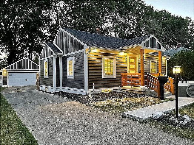 Photo of 3214 N Tacoma Ave, Indianapolis, IN