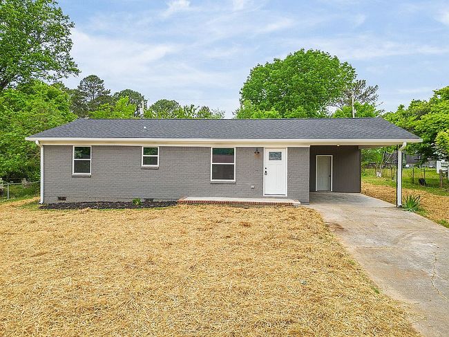 Photo of 39 Cook St, La Fayette, GA