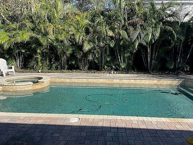 Image of 3624 S Beach Dr