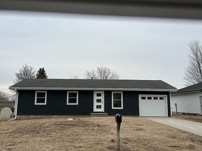 Image of 130 Lynn St