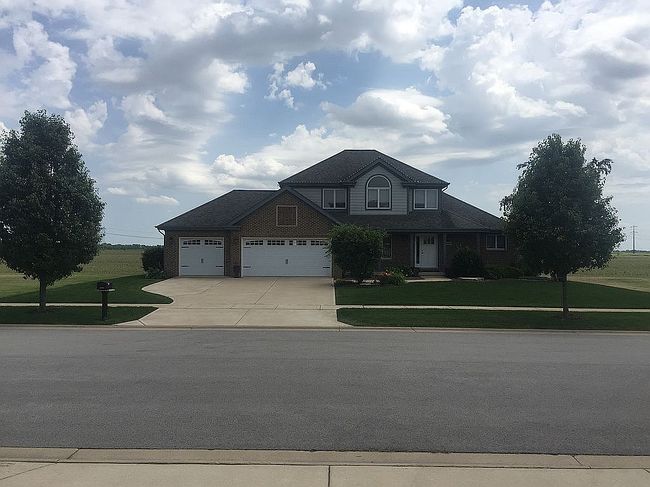 Photo of 1030 Hummingbird Ln, Peotone, IL