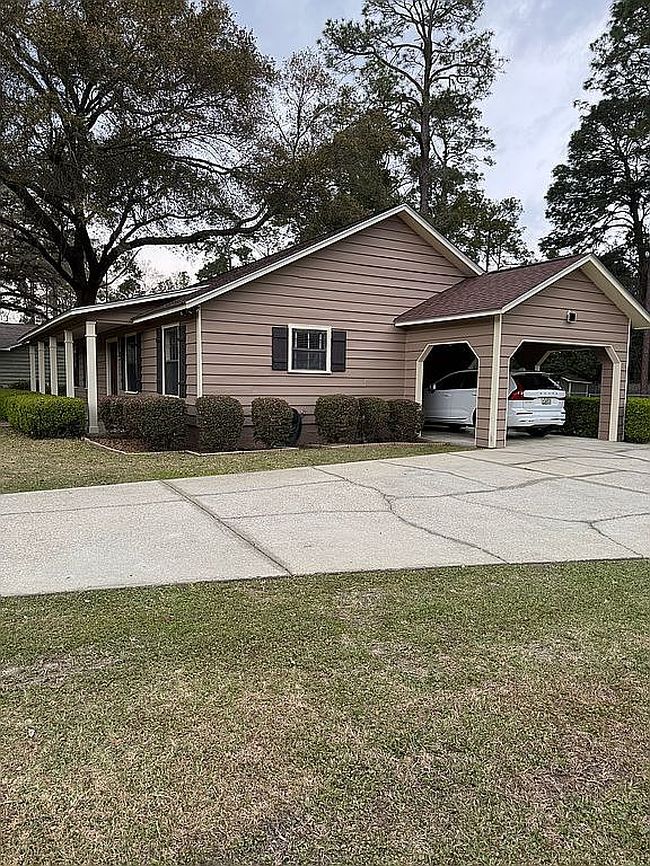 Additional photo 3 of property located at 85 Acacia Blvd