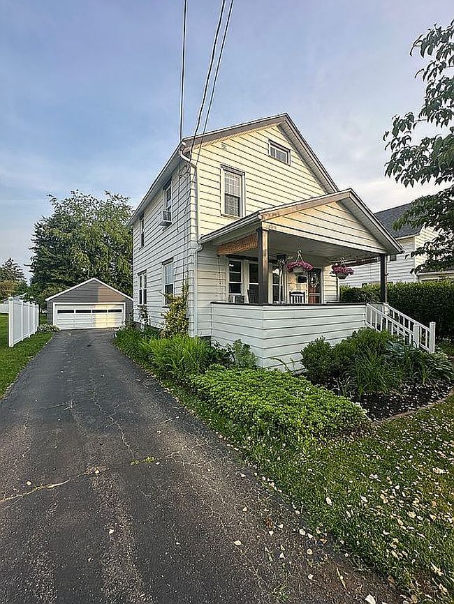 8 Kenmore St, Warren, PA