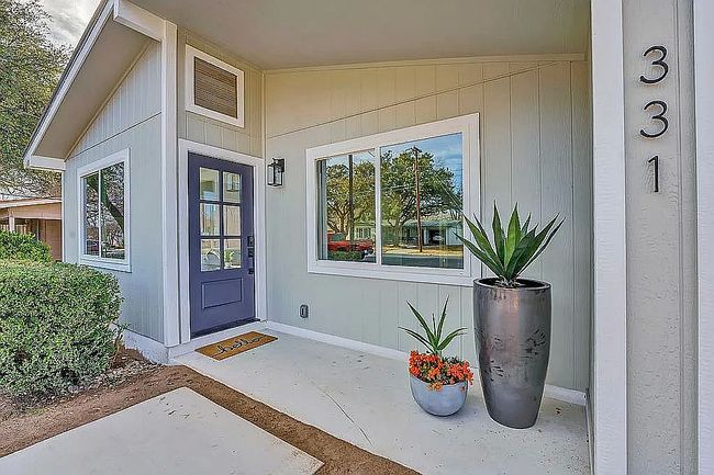 Preview of property located at 331 W Mulberry St