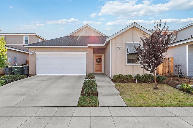 Photo of 2755 N Vahe Ave, Fresno, CA