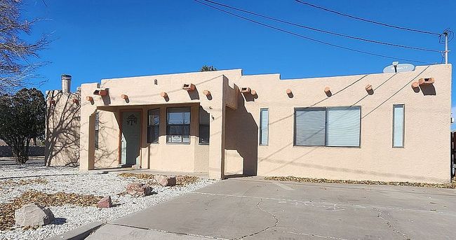 Image of 901 Jasmine Dr