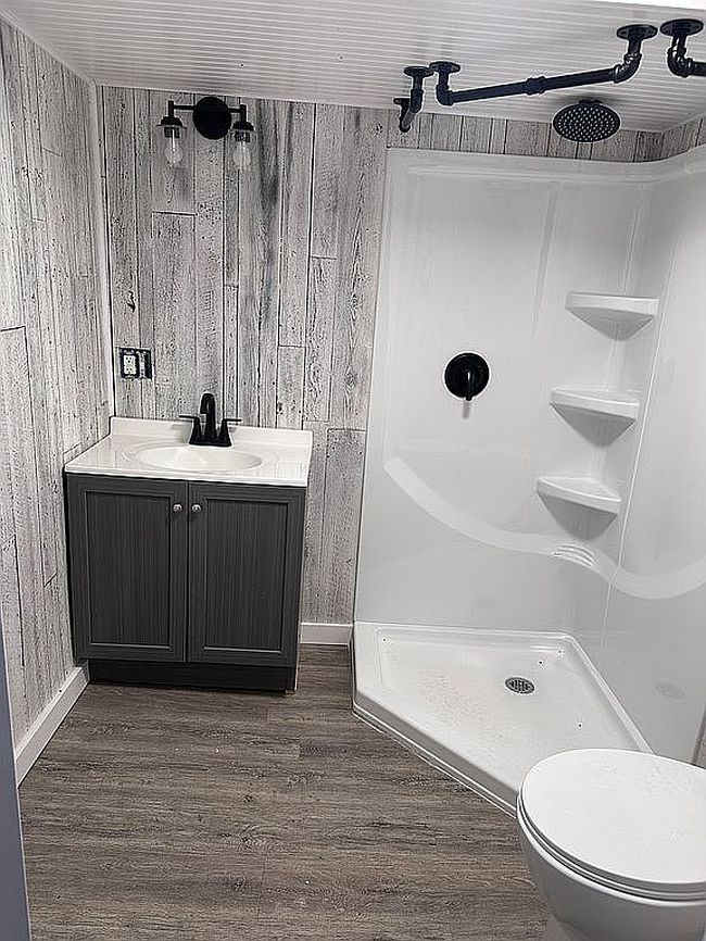 Additional photo 2 of property located at 439 S 10th St