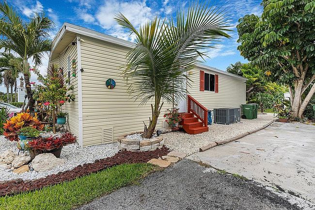 Image of 100 Ne 6th Ave Lot 806