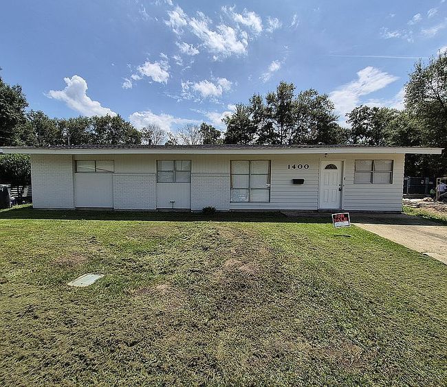 Photo of 1400 Cactus Dr