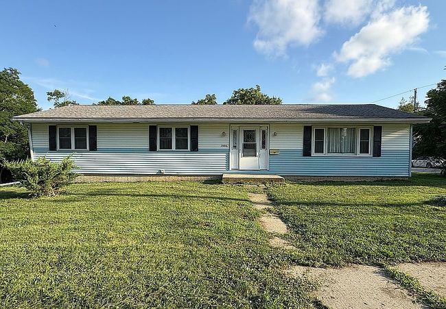 Photo of 1006 E State St, Centerville, IA