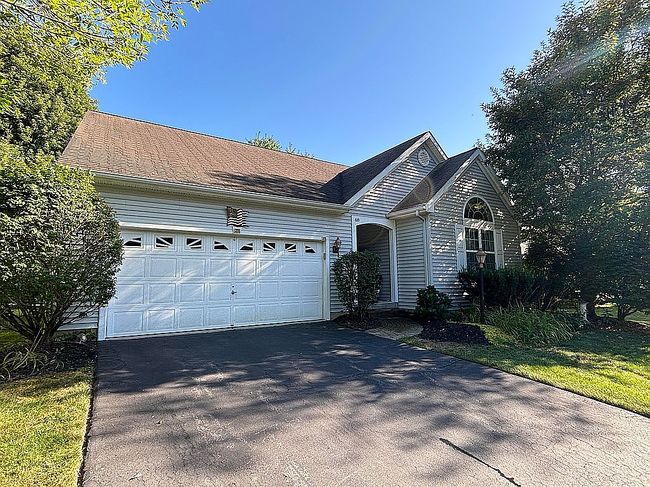 Photo of 68 Surrey Field Dr