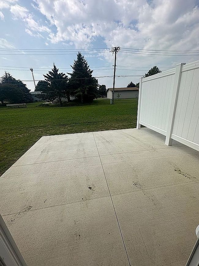 Photo of 119 Lions Rd, Fredericksburg, IA