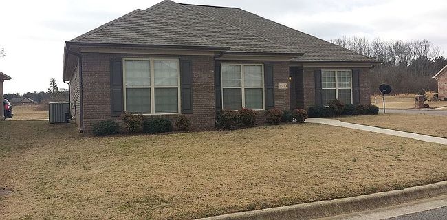 Image of 2509 Hampshire Dr Sw