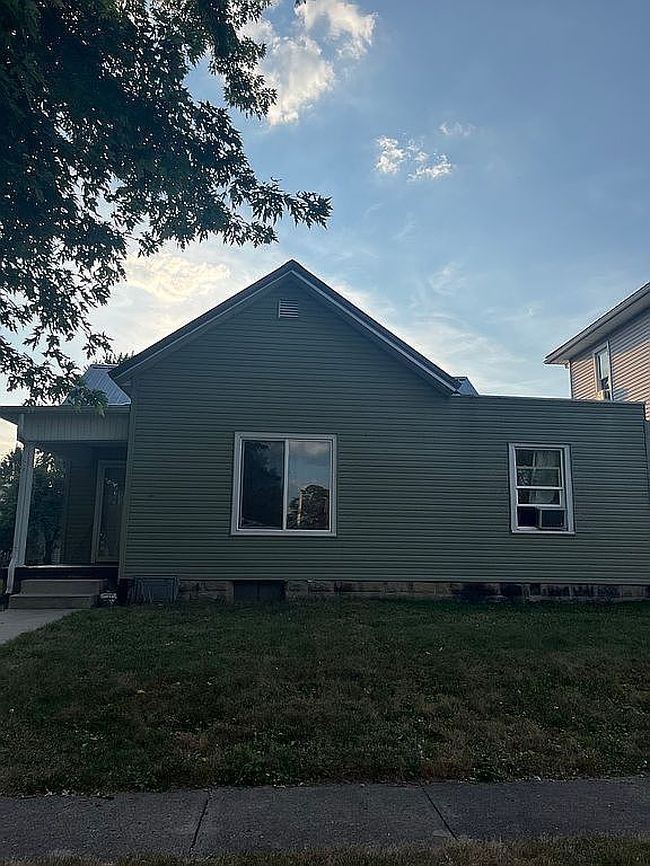 Photo of 677 N Sugar St