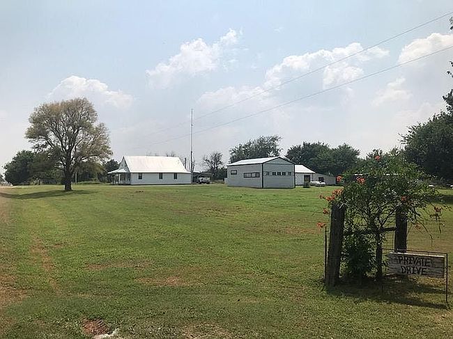 Photo of 167589 Eight Mile Rd, Duncan, OK
