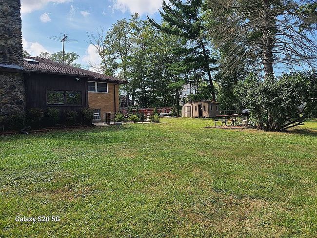 Photo of 12658 Gardenside Dr, North Royalton, OH