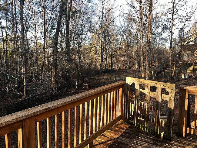 Photo of 256 E Creek Bnd, Athens, GA
