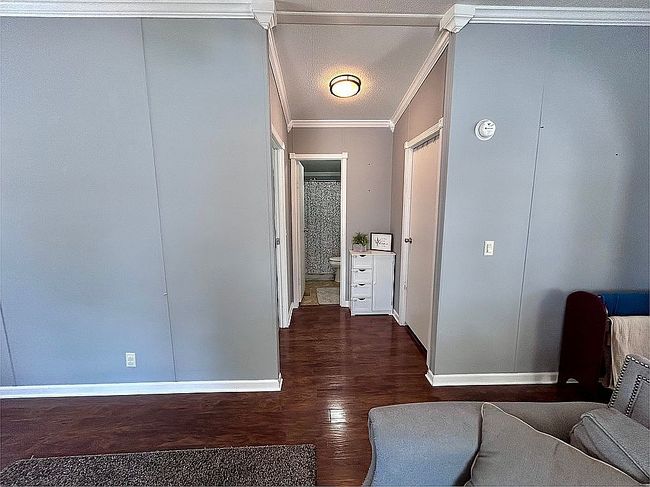 Photo of 1800 Illini Dr, Evansville, IN