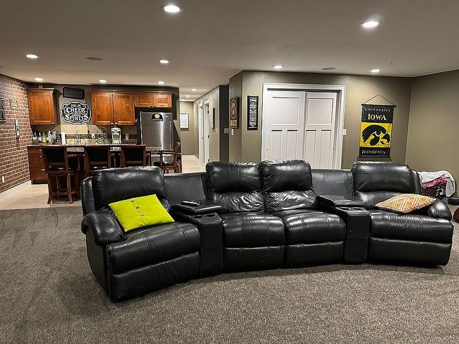 Image of 5141 Lakeside Ln