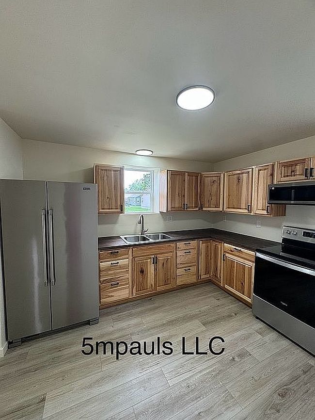Image of 3406 Hartmetz Ave