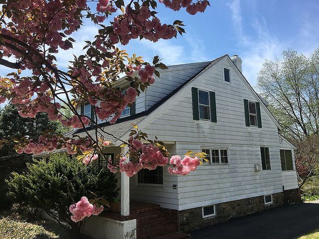 Preview of property located at 210 S Pennell Rd