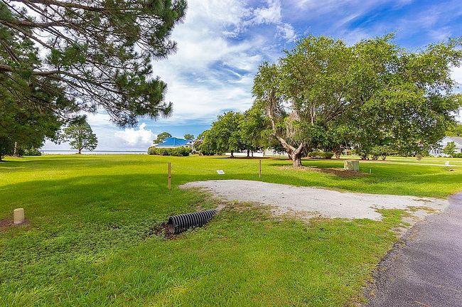 6024 Dolphin Rd, Oriental, NC