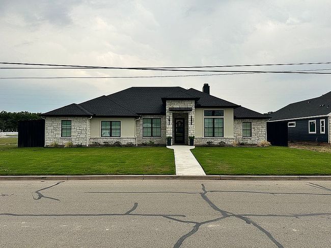 Image of 904 N Davis St