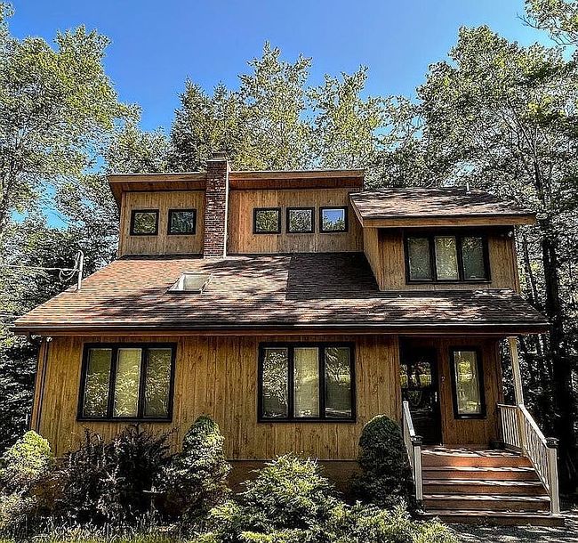 Additional photo 1 of property located at 355 Main St