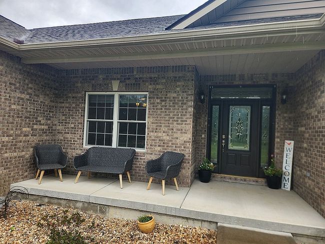 Additional photo 2 of property located at 16310 E Main St