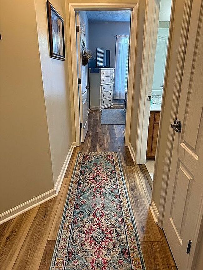Image of 4079 Sherman Hills Pkwy W