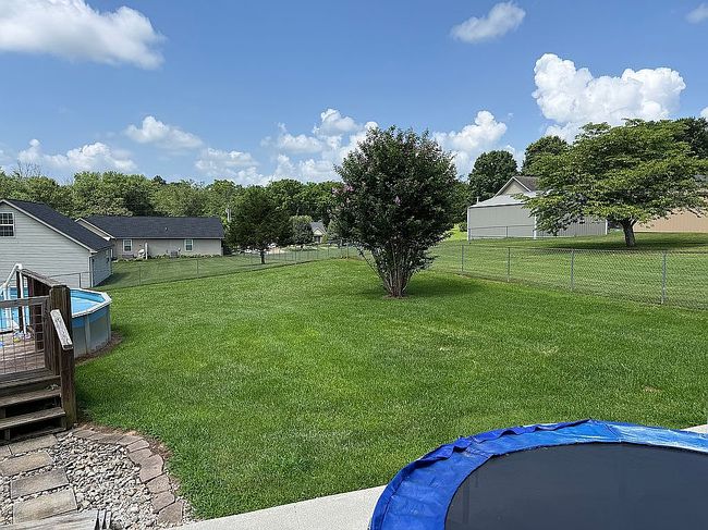 Photo of 409 Summer Shade Dr, Somerset, KY